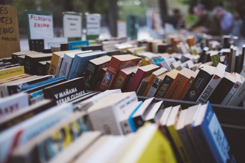 Lindungi Penulis dari Gempuran AI, Pemerintah Pangkas Pajak Royalti Buku Ber-ISBN Jadi 1,5 Persen