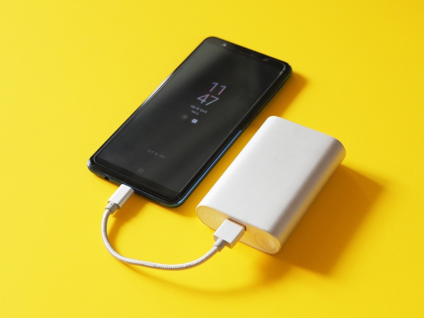 Viral Power Bank Terbakar di Kabin Pesawat, Cek 4 Penyebab dan Aturan Kemenhub