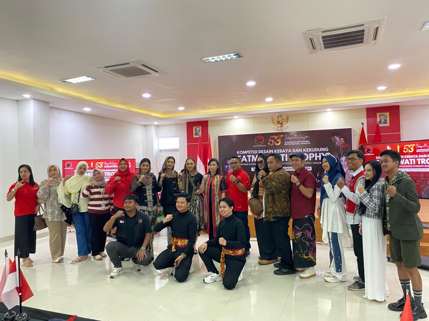 Empat Desainer Lokal Adu Kreatifitas Lewat Ajang Fatmawati Trophy, PDIP Komitmen Bina hingga ke Tingkat Nasional