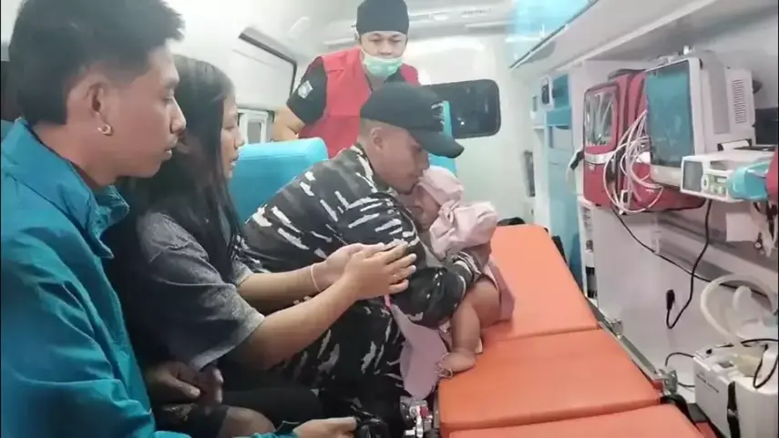 Terombang-ambing 8 Jam di Laut, Bayi 7 Bulan Korban KMP Putri Yasmin Selamat