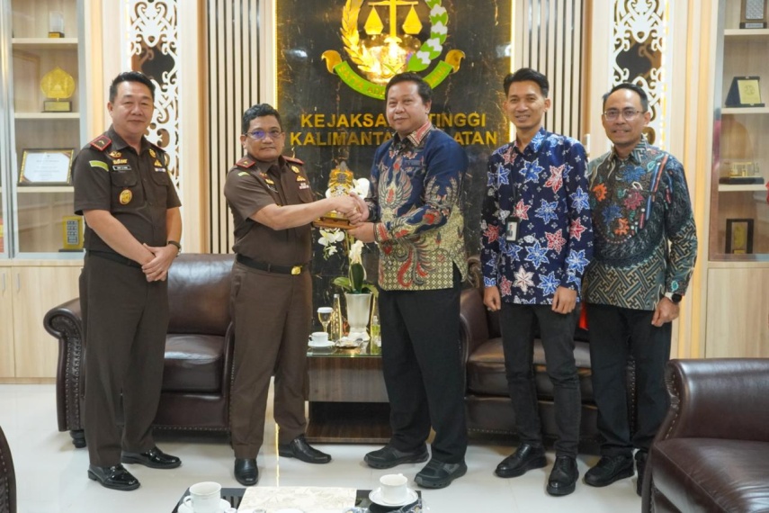 Perkuat Pembangunan Infrastruktur Listrik, PLN Lanjutkan Sinergi Bersama Kejati Kalsel