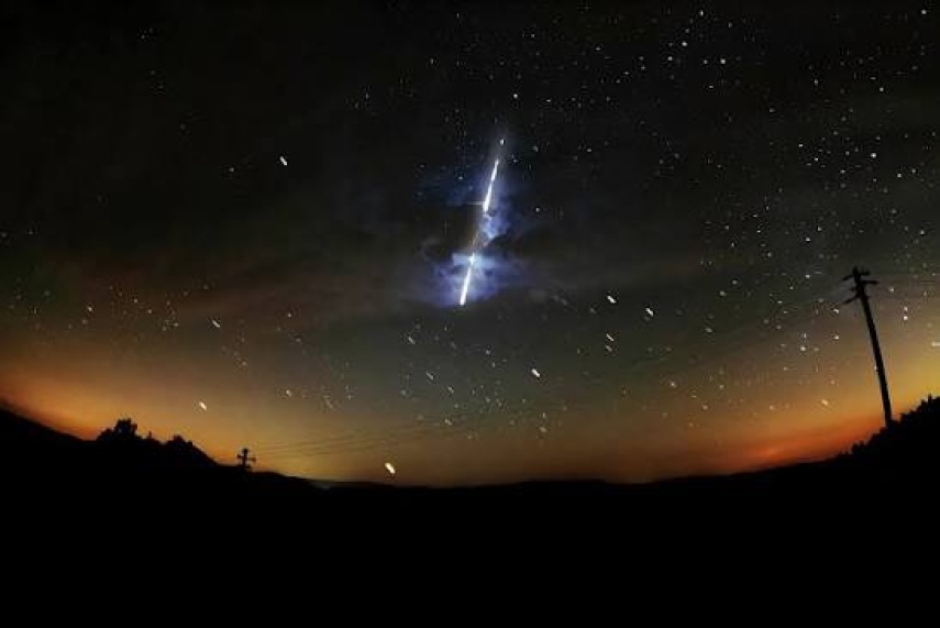 Fenomena Hujan Meteor Perseid Hiasi Langit Nanti Malam, Ini Waktu Terbaik Melihatnya