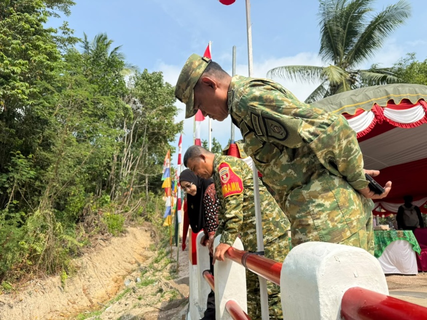 Puluhan Tahun Bertaruh di Jembatan Kayu, Warga Labanan Makmur Kini Punya Jembatan Baru