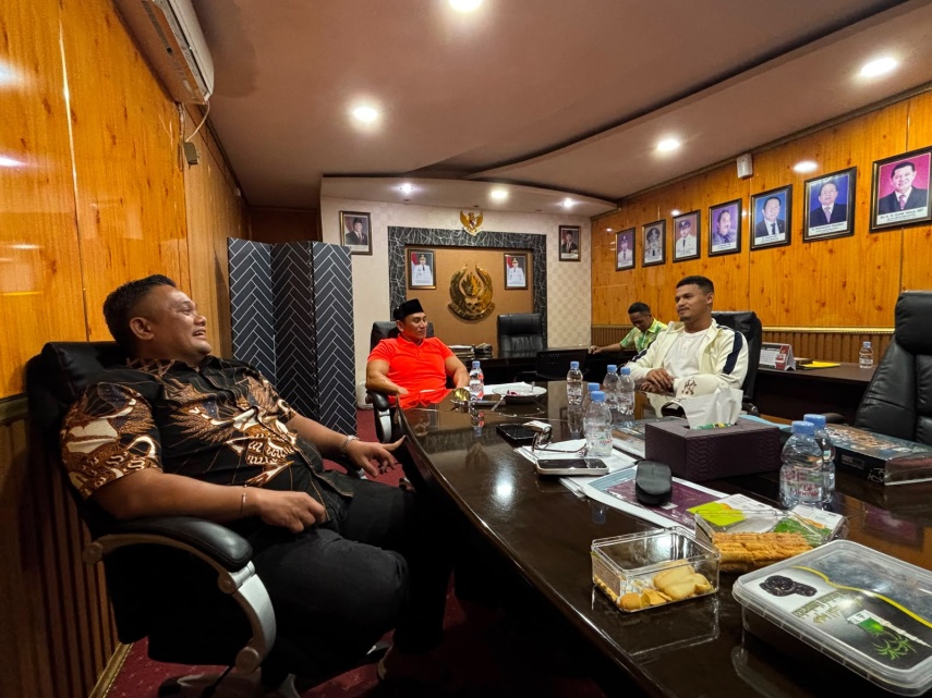 Rizki Juniansyah Siap Gembleng Lifter Muda Kaltim Lewat Coaching Clinic