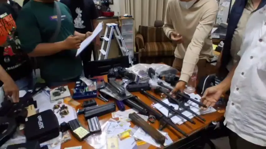 Temuan 995 Senjata di Sekolah Swasta Jaksel, Cek Kronologi hingga Aturan Kepemilikannya