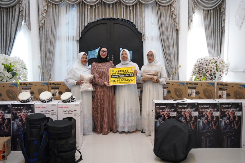 Dorong Penguatan Majelis Taklim, Shemmy Permata Sari Salurkan Bantuan Hibah Rp50 Juta