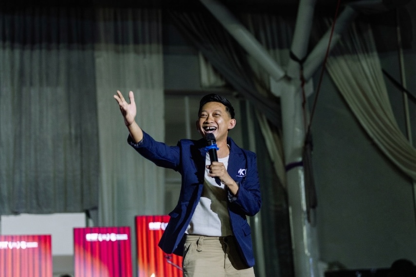 Yono Bakrie Bikin Malam Puncak Masta UMKT 2026 Makin Meriah, 3.700 Maba Padati Lapangan Kampus