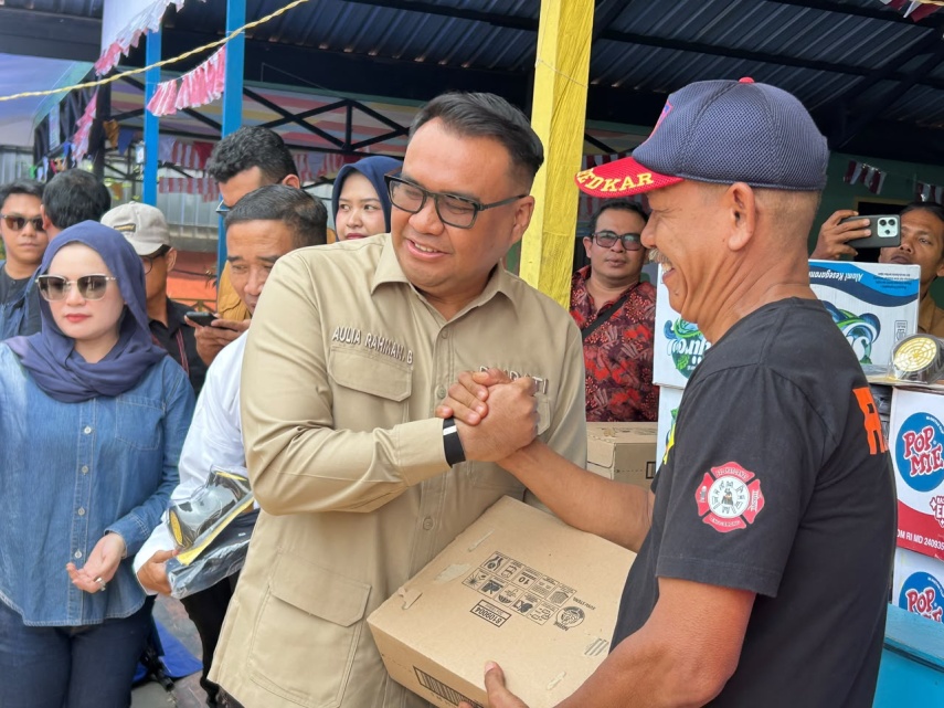 Bupati Kukar Tinjau Posko Relawan Karhutla, Bantuan Tenda hingga Obat-obatan Disalurkan