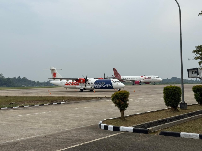 Kabut Asap Karhutla Selimuti Berau, Sejumlah Penerbangan ke Bandara Kalimarau Terdampak dan Dialihkan