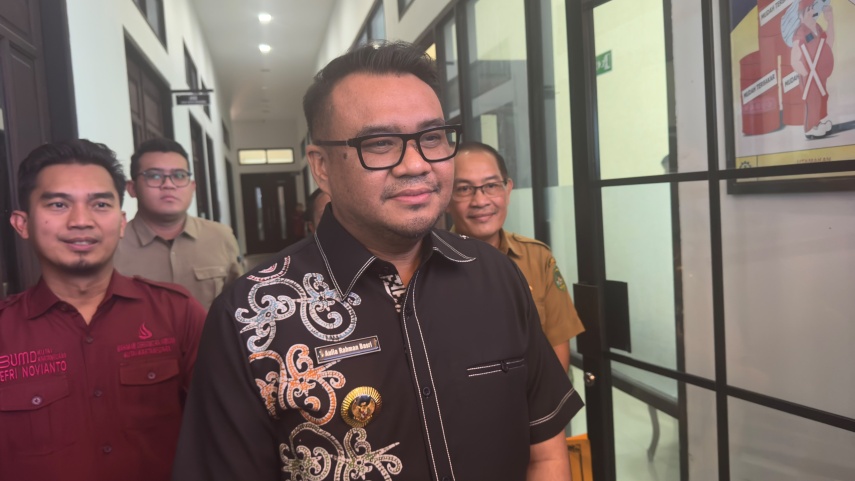 Bupati Kukar Gagas Beasiswa bagi Perangkat Desa