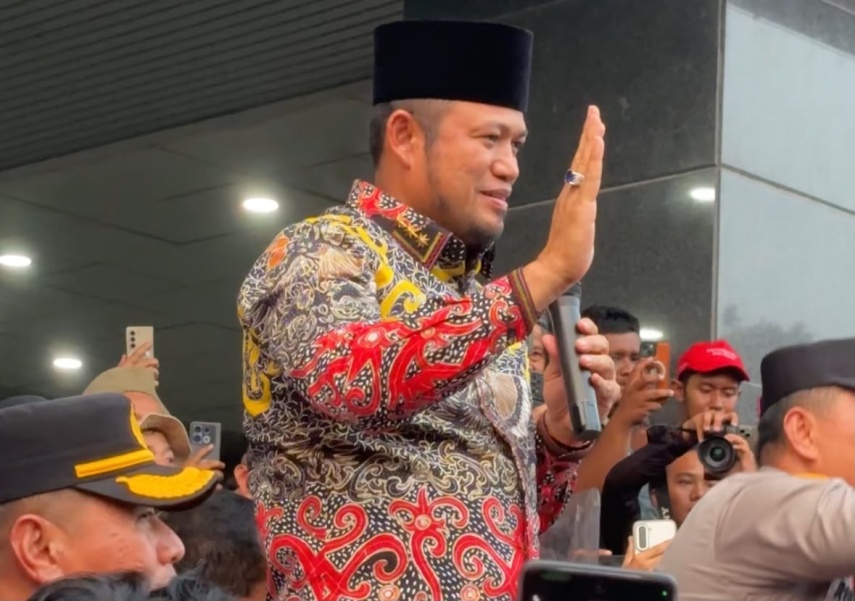 Viral Aksi Arogan ke Mahasiswi, Gubernur Kaltim Rudy Mas'ud Copot Ajudan Briptu Asky
