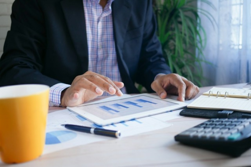 Faktor yang Membedakan Wealth Partner Strategis dari Penyedia Layanan Finansial Konvensional 