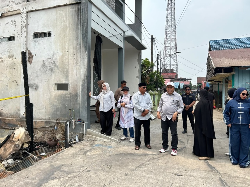 Tinjau Lokasi Kebakaran Loa Ipuh, Ketua DPRD Kukar Dorong Evaluasi Instalasi Listrik