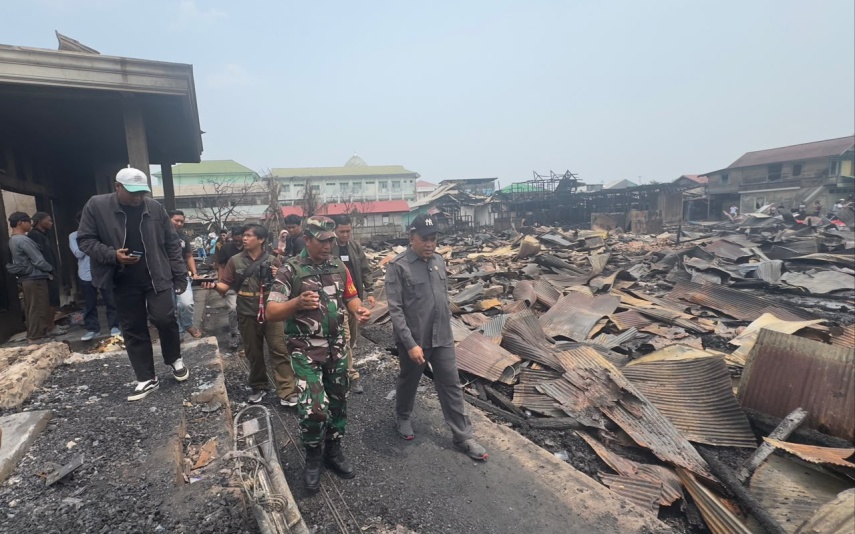 DPRD Kukar Turun Langsung ke Lokasi Kebakaran, Serahkan Bantuan kepada Warga Terdampak