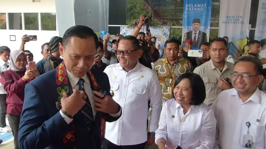 Kemenhub dan KAI Matangkan Rencana Pembangunan Kereta Api Kalimantan, AHY: Konektivitas Antarwilayah Harus Ditingkatkan